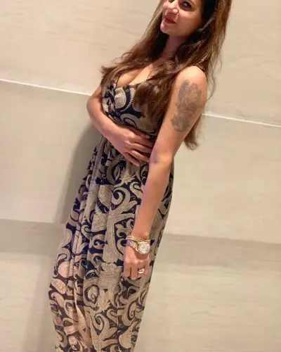 Bambolim Escort